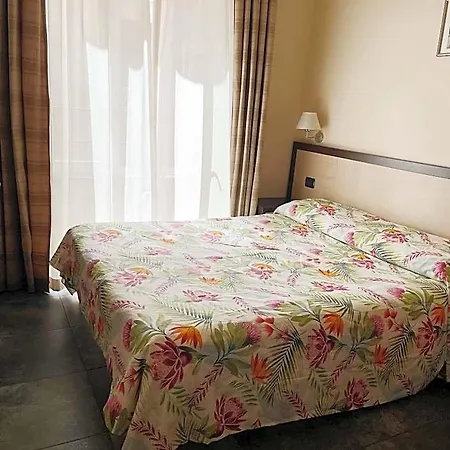 Bed & Breakfast Clarian 3*